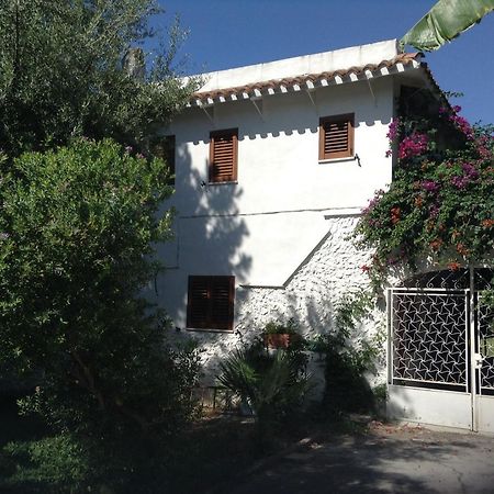 Deliziosa Villa 150 Metri Dal Mare كوارتو سانتيلينا المظهر الخارجي الصورة